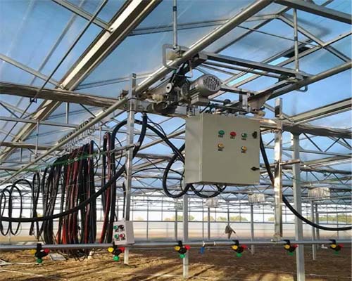 溫室噴灌機(jī)如何提高增溫保濕措施？